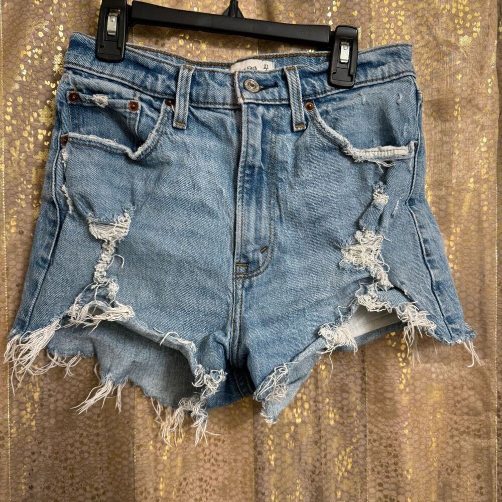 Abercrombie & Fitch High Rise Mom Shorts Distressed Curve Love 4/27